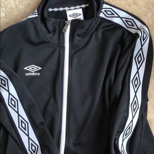 Girls Umbro zip-up
